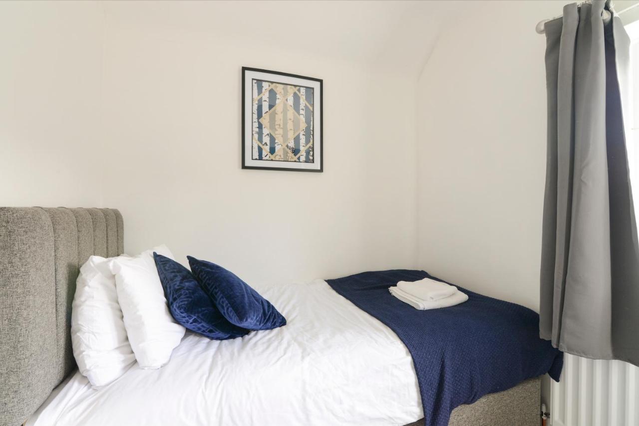 Alderton House - Spacious 3 Bed With Parking Nottingham Eksteriør bilde