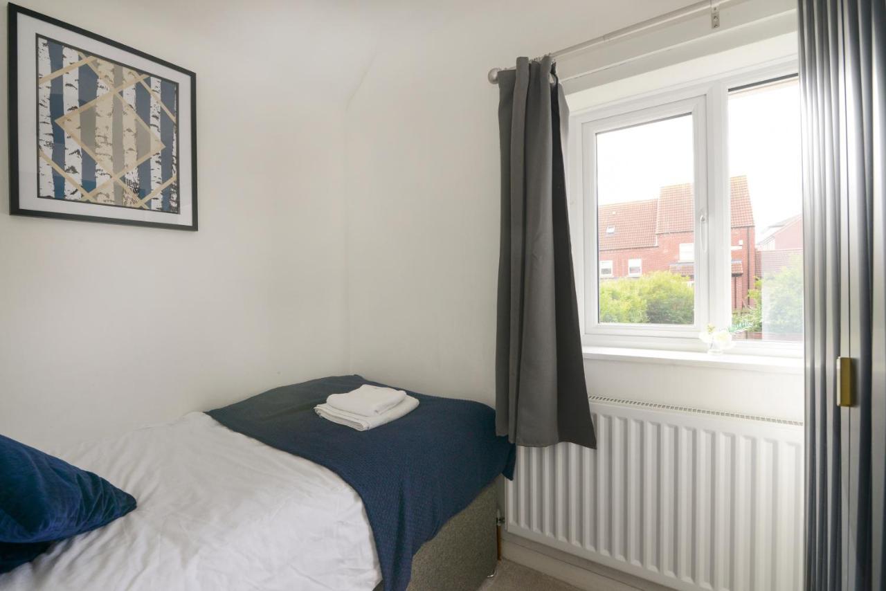 Alderton House - Spacious 3 Bed With Parking Nottingham Eksteriør bilde